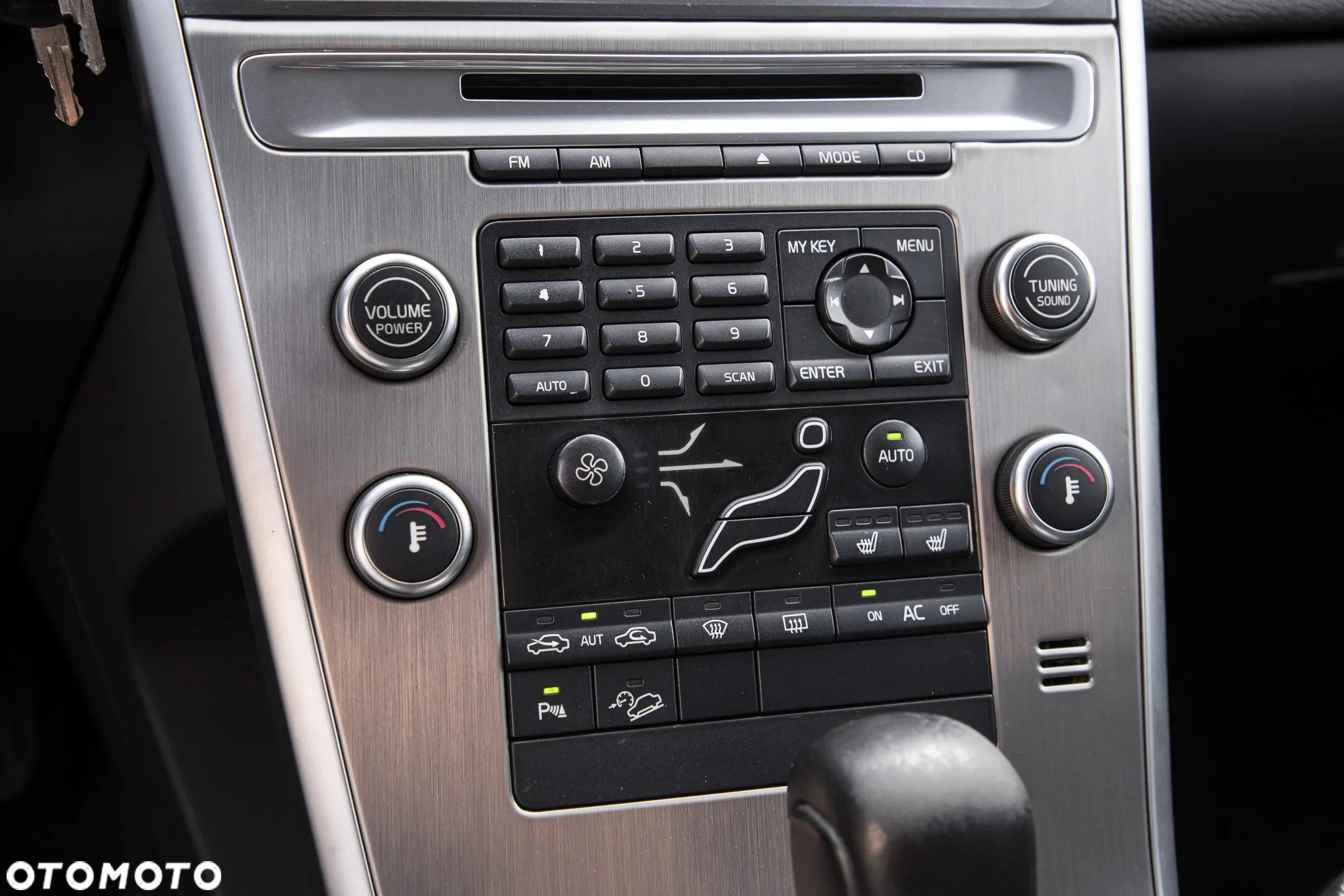 Volvo XC 60 - 25
