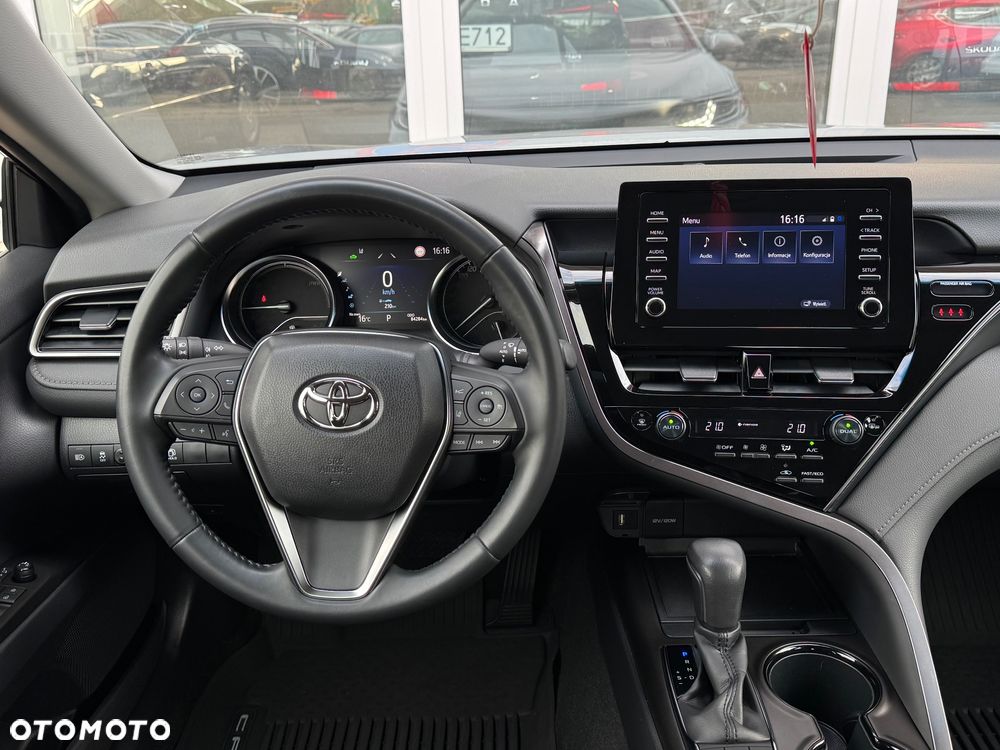 Toyota Camry 2.5 Hybrid Comfort CVT - 14