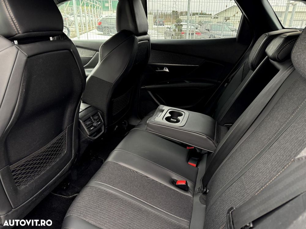 Peugeot 3008 - 18