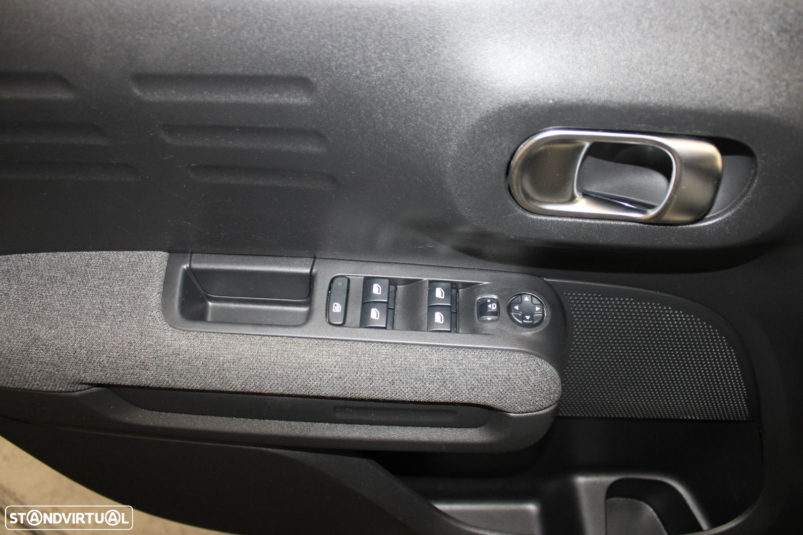 Citroën C3 Aircross 1.2 PureTech Feel - 24