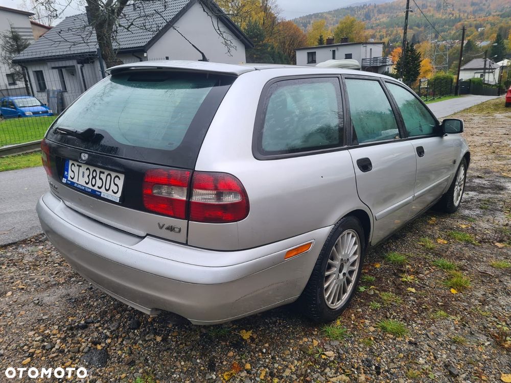 Volvo V40 - 2