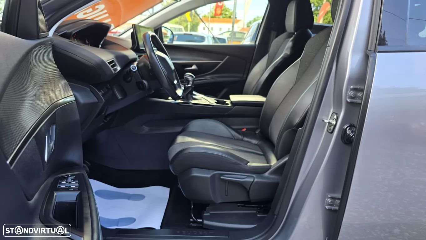 Peugeot 5008 1.2 PureTech Allure Pack - 11