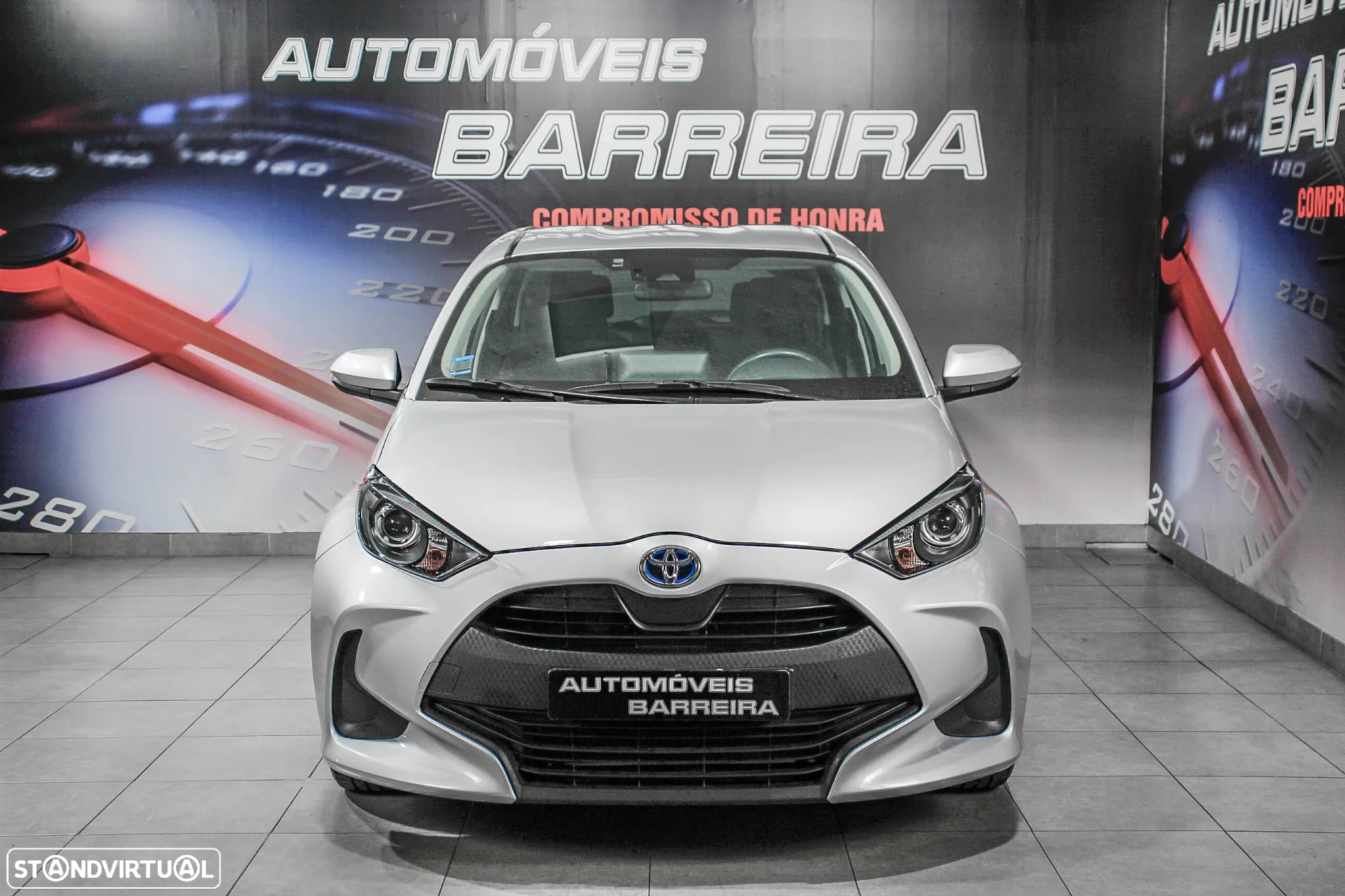 Toyota Yaris 1.5 HDF Comfort Plus - 21
