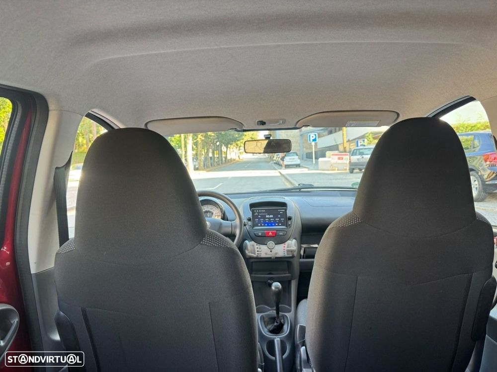 Toyota Aygo 1.0 + AC - 8