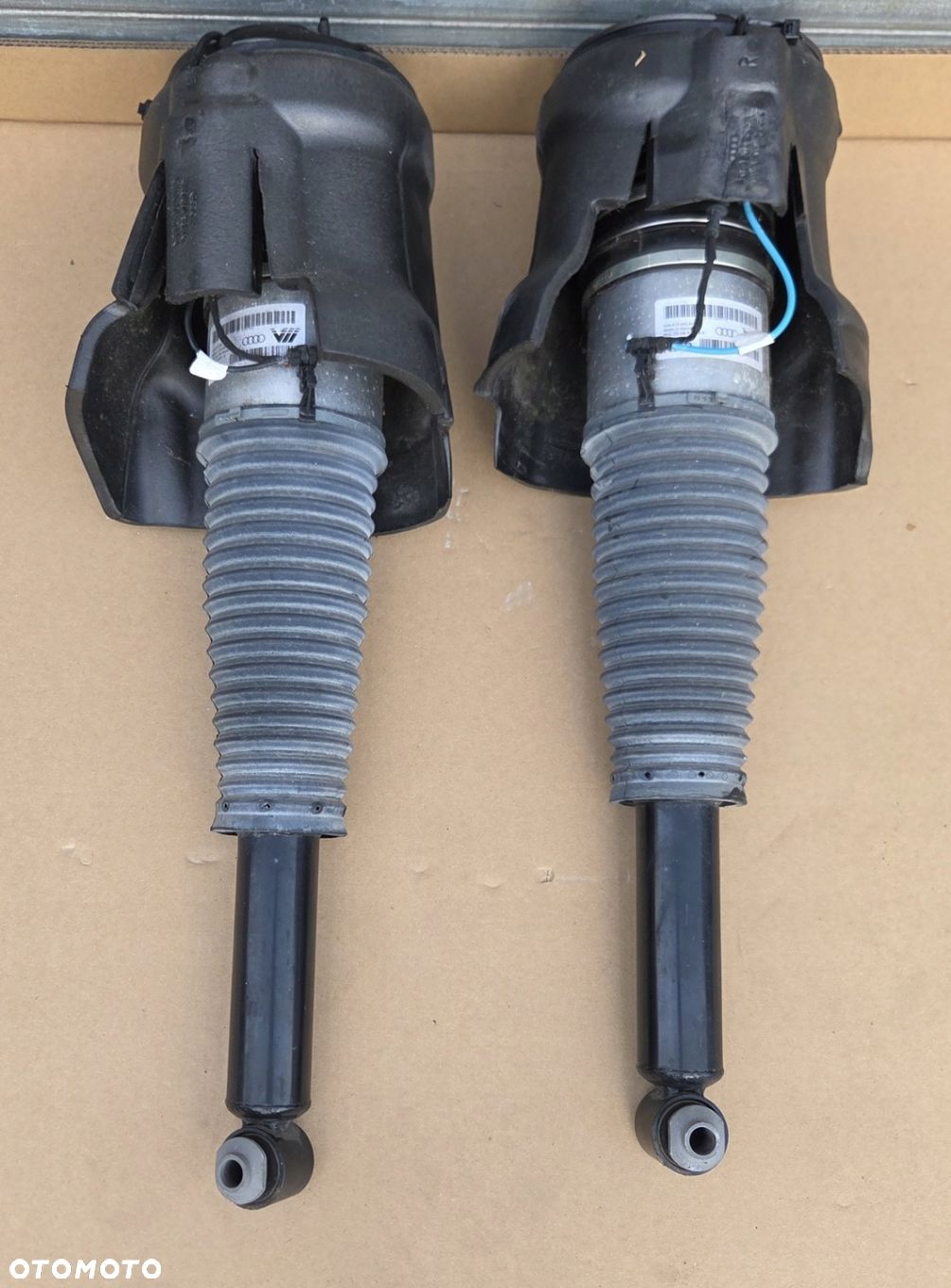 AUDI A8 D4 LIFT AMORTYZATOR MIECH LEWY TYŁ TYLNY 4H0616001AH JAK NOWY - 1