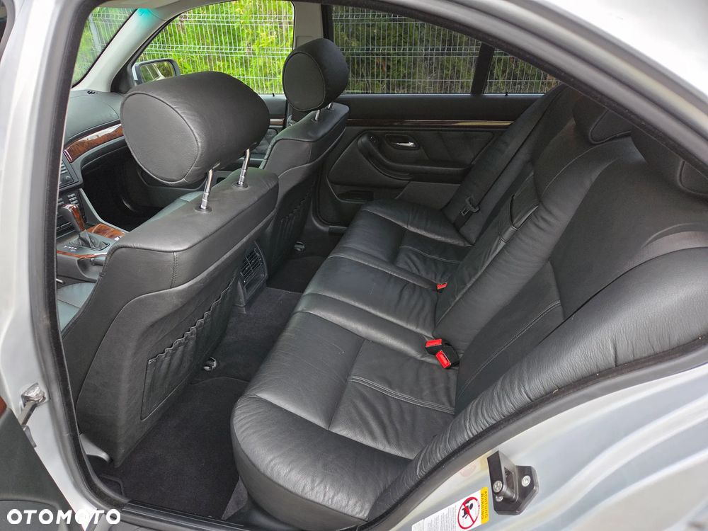 BMW Seria 5 - 22