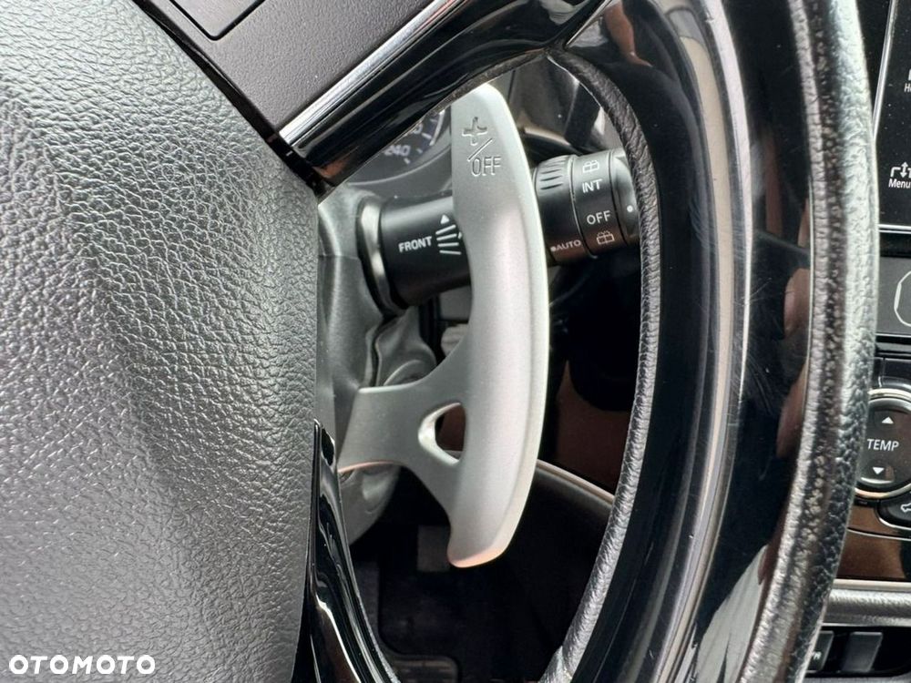 Mitsubishi Outlander - 15