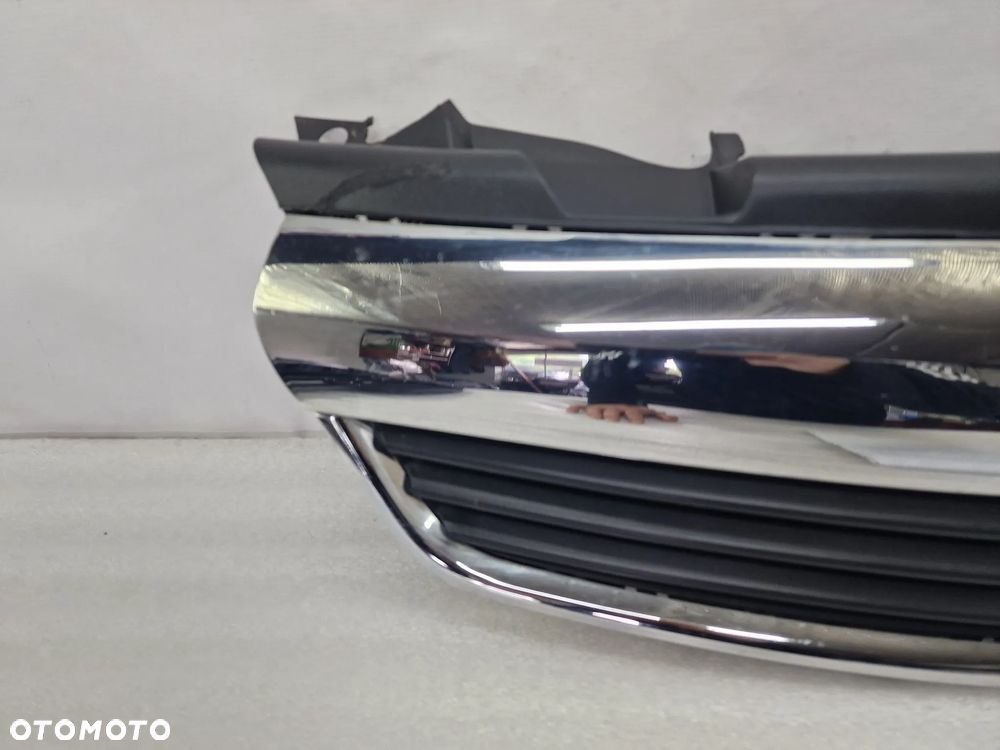 OPEL ZAFIRA B 05- ATRAPA / GRILL PRZEDNI PRZÓD , NR 13136136 , NR AUKCJI GL577 - 2