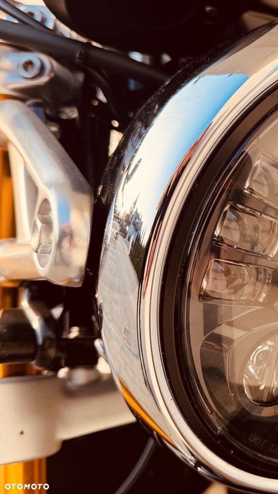 Triumph Thruxton - 17