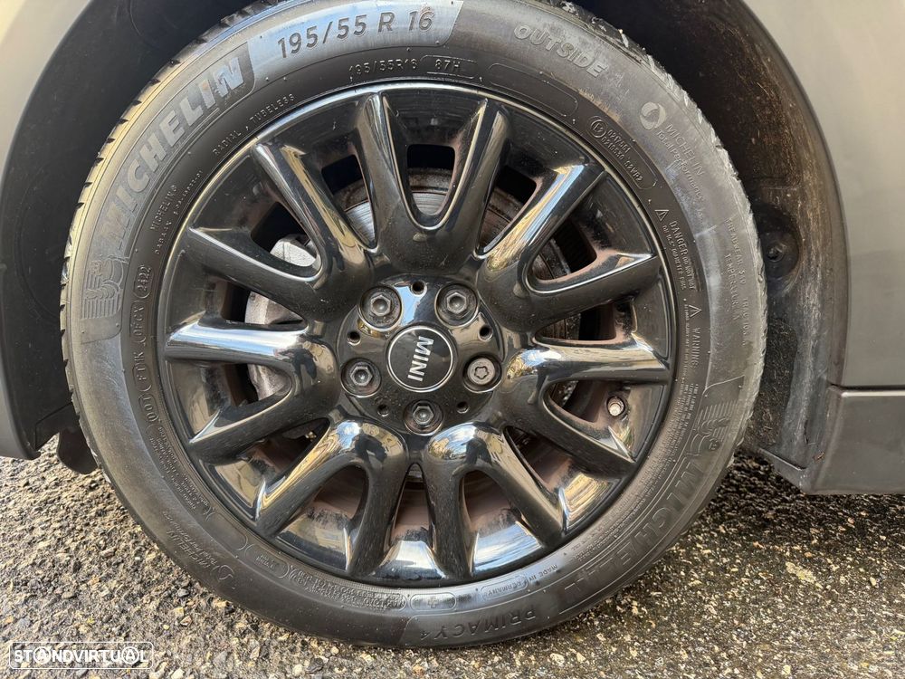 MINI 3 Portas One - 13