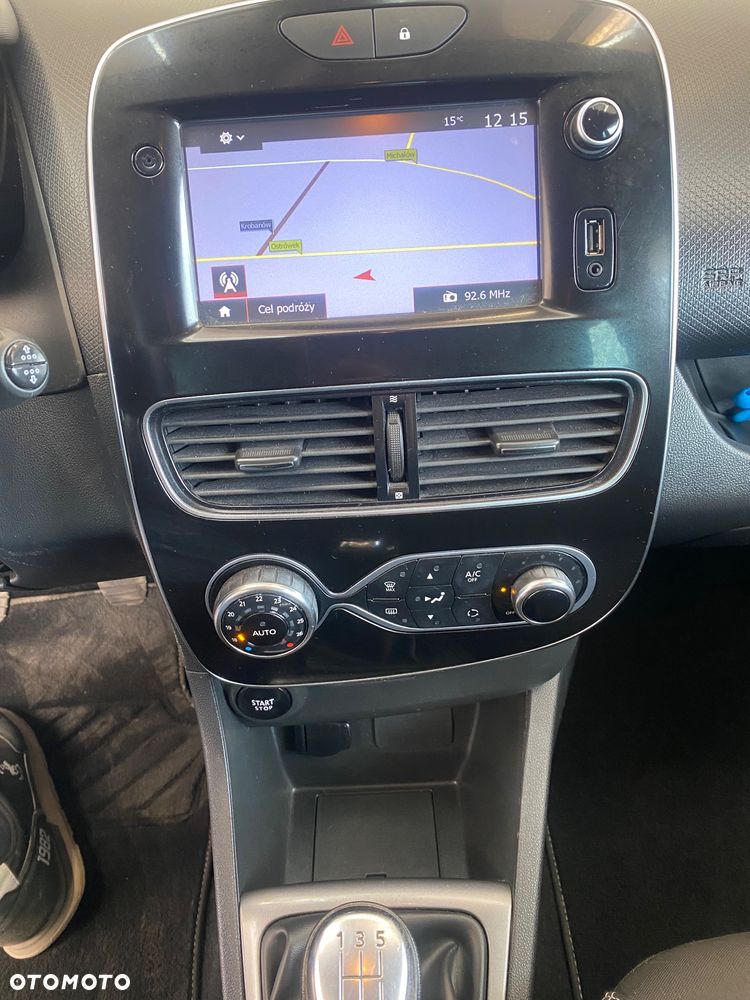 Renault Clio 1.2 16V Limited - 21