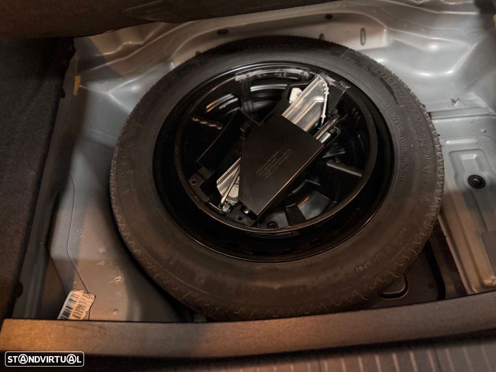 Mercedes-Benz E 250 CDI Avantgarde BlueEfficiency Auto. - 30