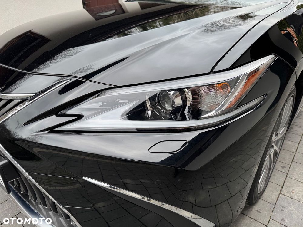Lexus ES 300h Elegance - 22