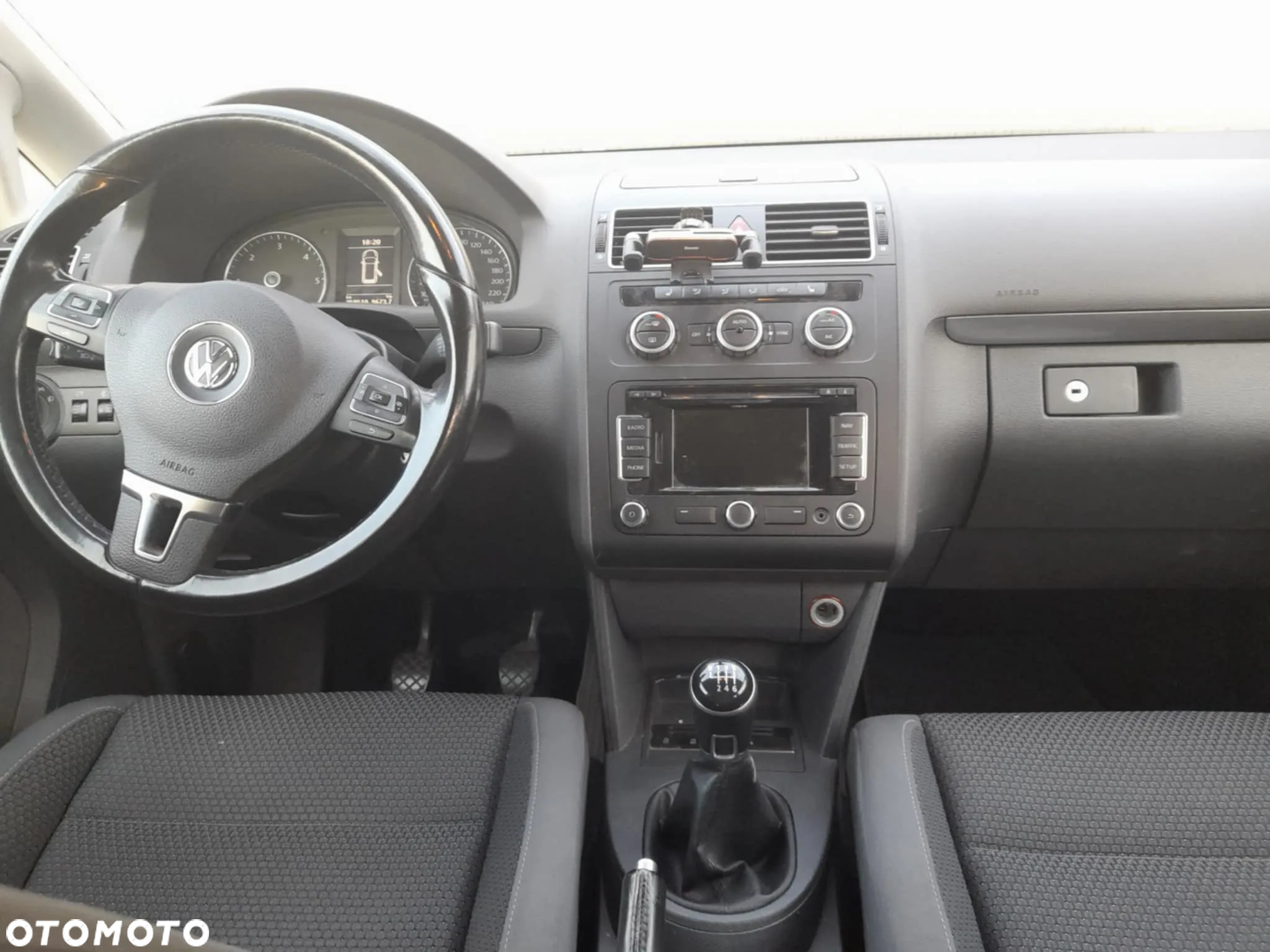 Volkswagen Touran 1.6 TDI DPF BlueMotion Technology Comfortline - 3