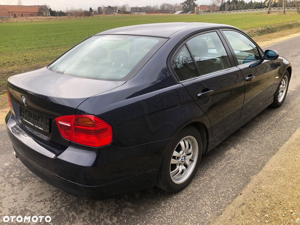 BMW Seria 3 320i - 15