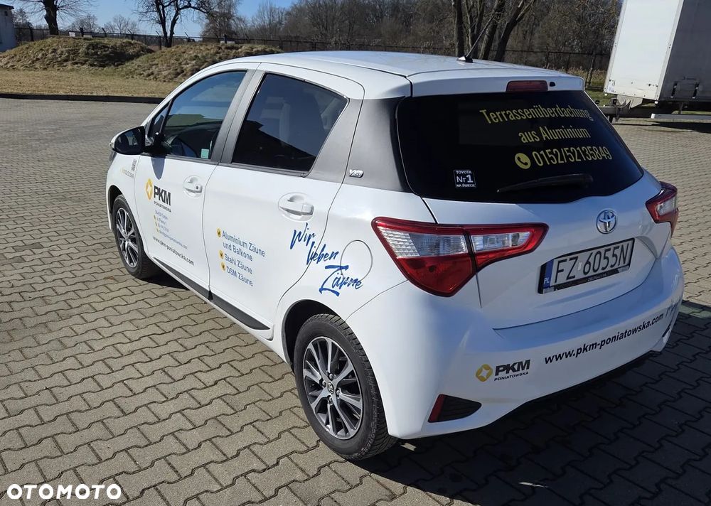 Toyota Yaris 1.5 Premium - 4