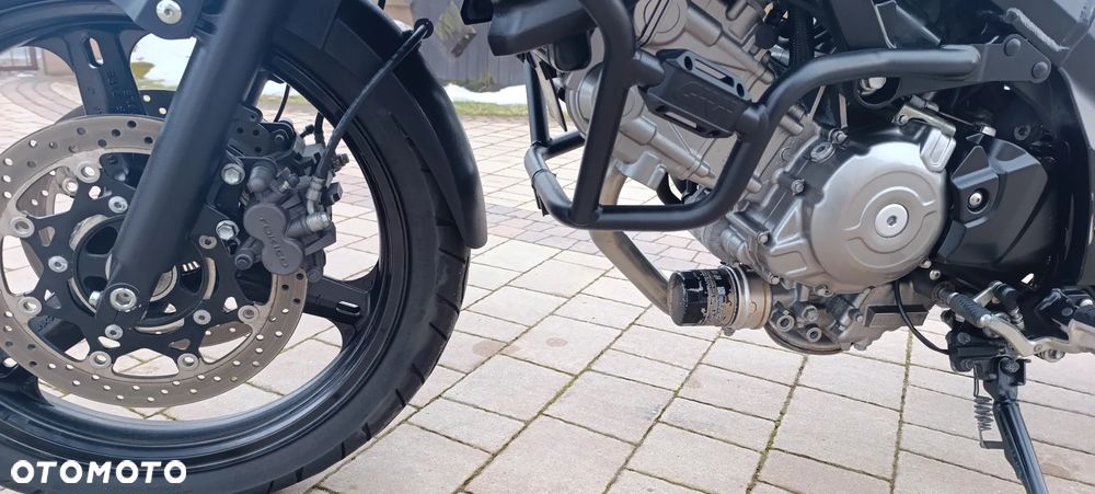 Suzuki V-STROM - 38