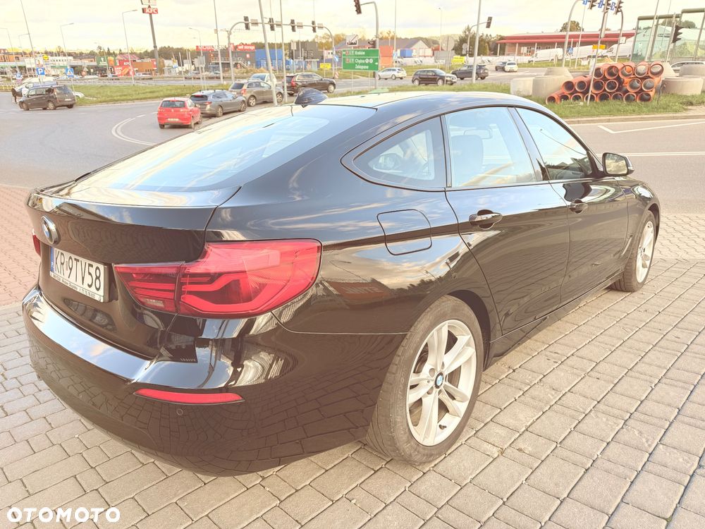 BMW Seria 3 318d - 3