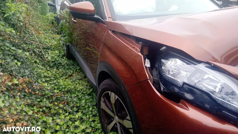 Peugeot 3008 1.5 BlueHDI 130 S&S EAT8 Allure - 6