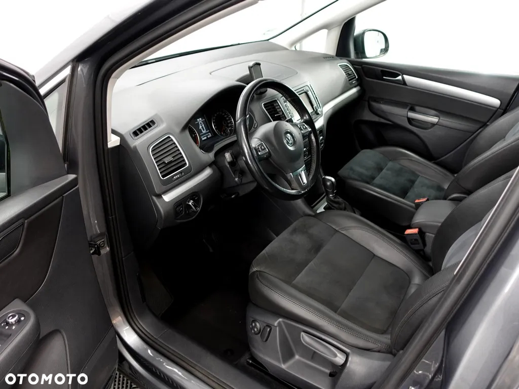 Volkswagen Sharan 2.0 TDI Highline DSG - 8