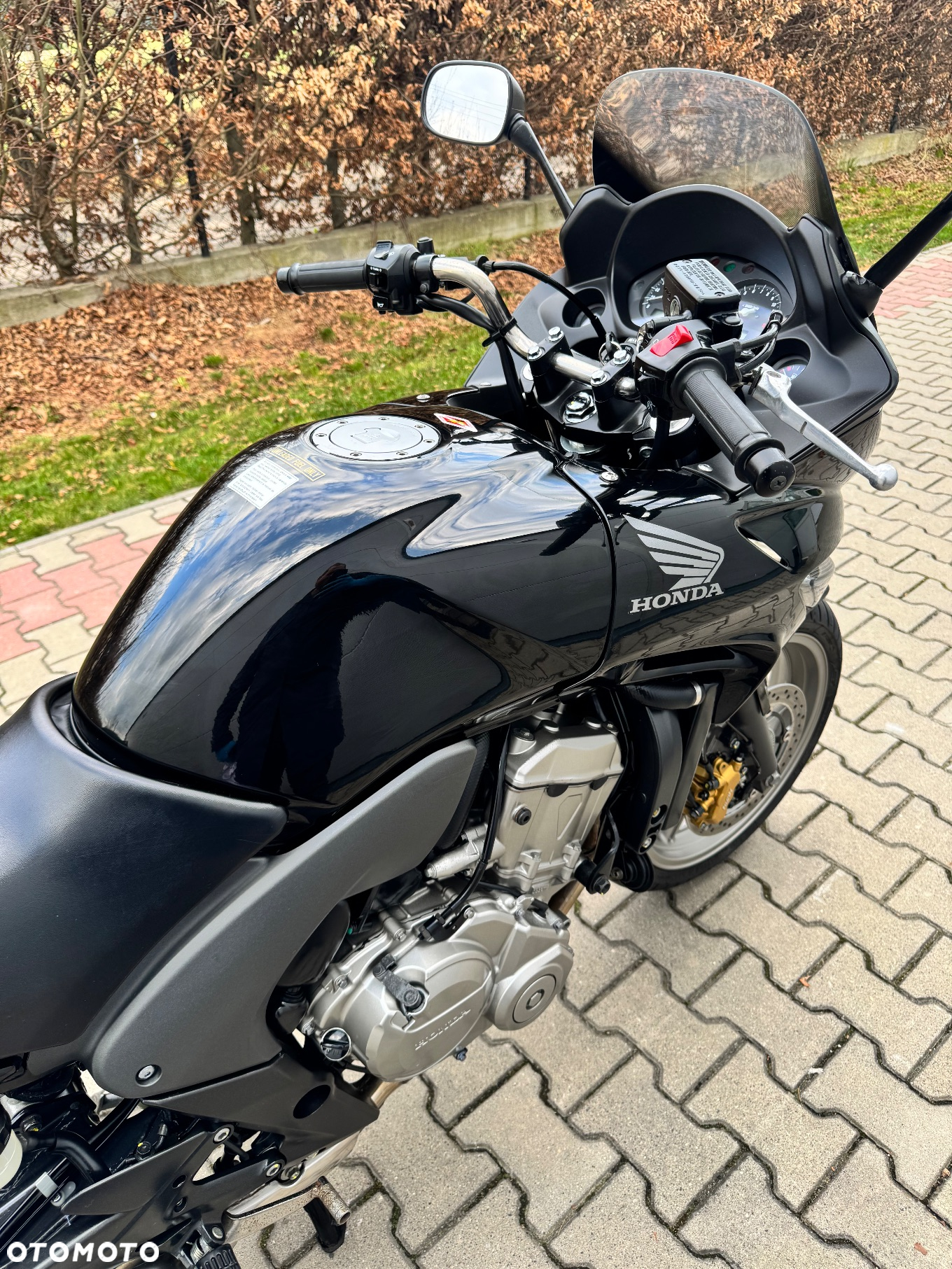 Honda CBF - 4