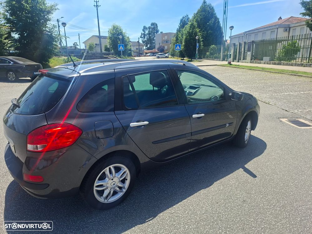 Renault Clio Break 1.2 16V Dynamique - 2