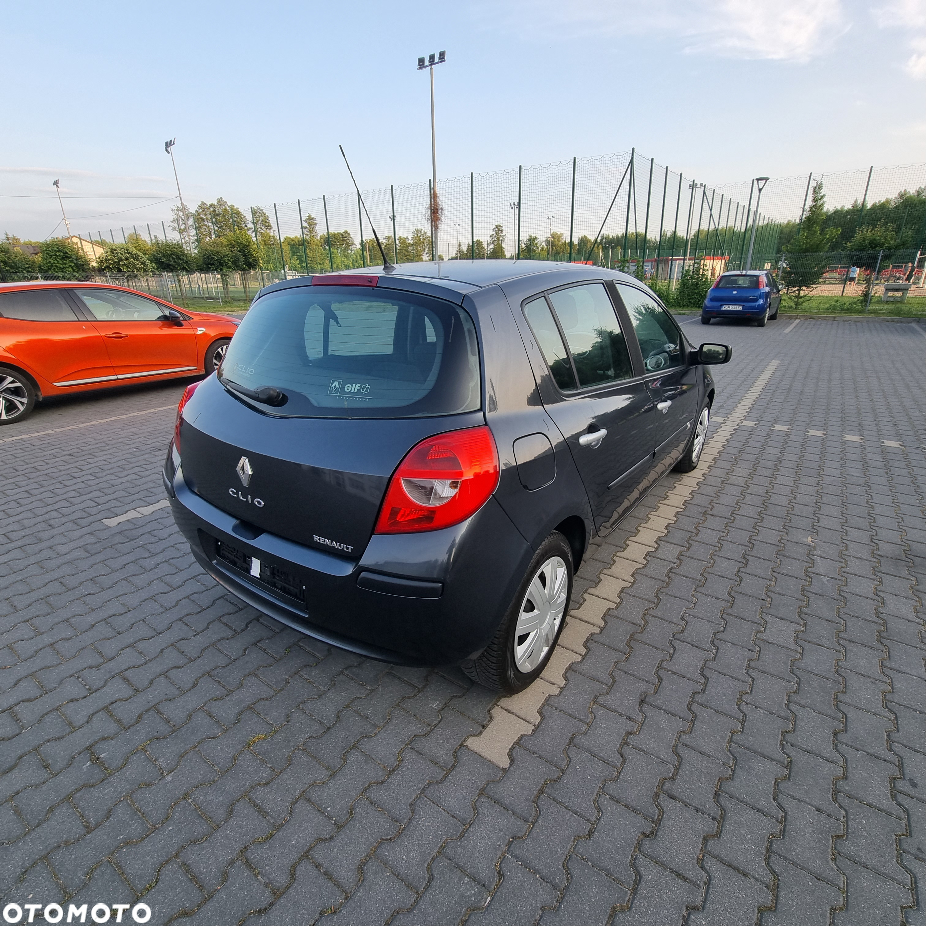 Renault Clio 1.6 16V Privilege - 5