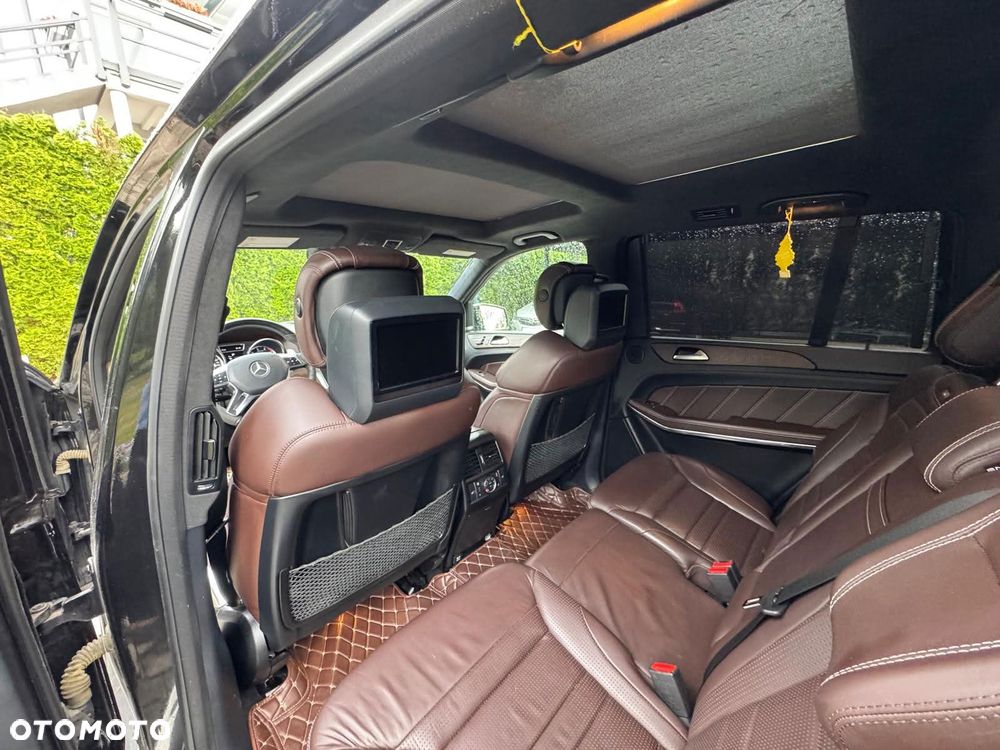 Mercedes-Benz GL - 14
