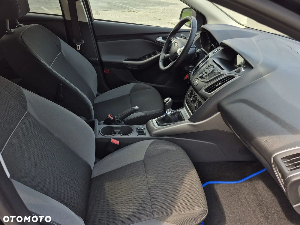 Ford Focus 1.0 EcoBoost Trend - 10