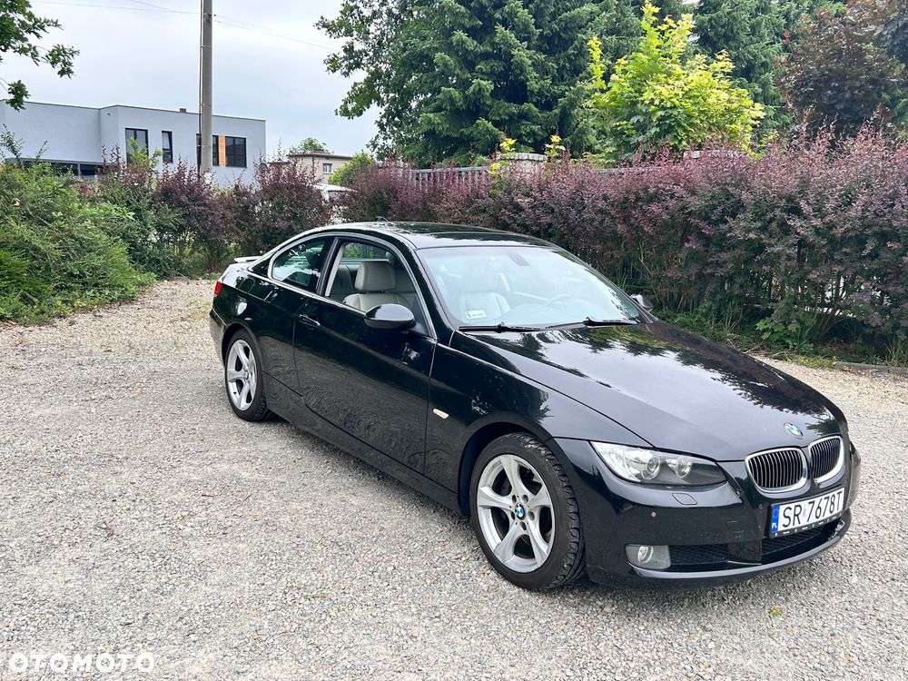 BMW Seria 3 330xd Coupe - 2