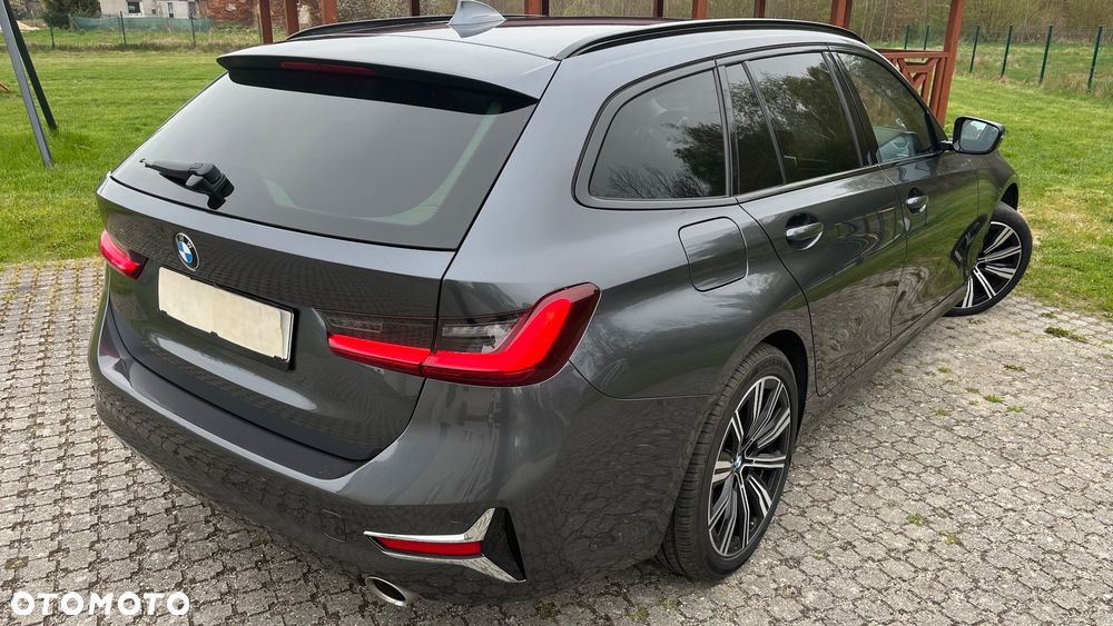 BMW Seria 3 320d Luxury Line Purity sport - 11
