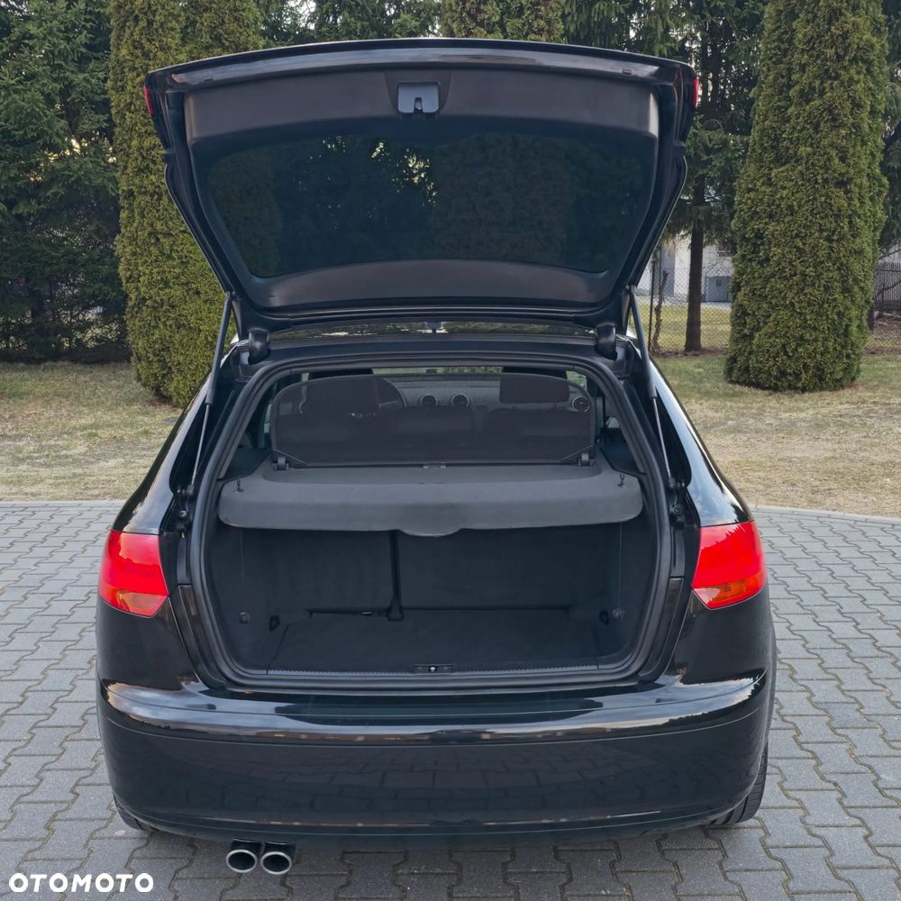 Audi A3 Sportback 2.0 TDI DPF S line Sportpaket plus - 21