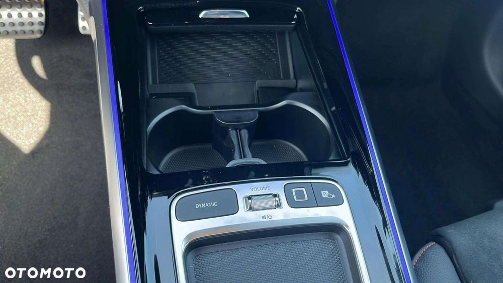 Mercedes-Benz GLB 200 AMG Line 7G-DCT - 15