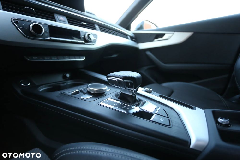 Audi A4 Avant 2.0 TDI ultra S tronic sport - 20