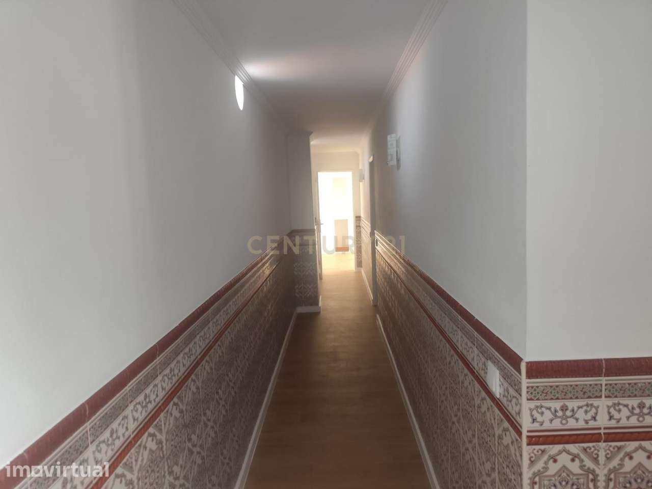 Arrendamento  - Andar de moradia t2 ( 1º andar) em Fernão Ferro/Casal - Grande imagem: 4/15