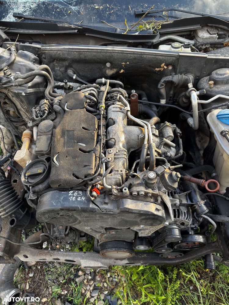 Dezmembrez Audi A4 B8 2.0 TDI CAGA 143 cp - 1
