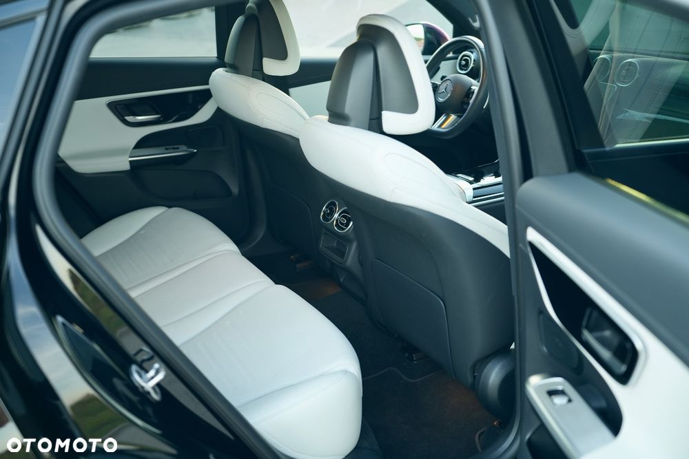Mercedes-Benz GLC 200 mHEV 4-Matic AMG Line - 29