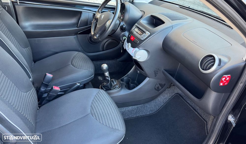Peugeot 107 1.0 Active - 23