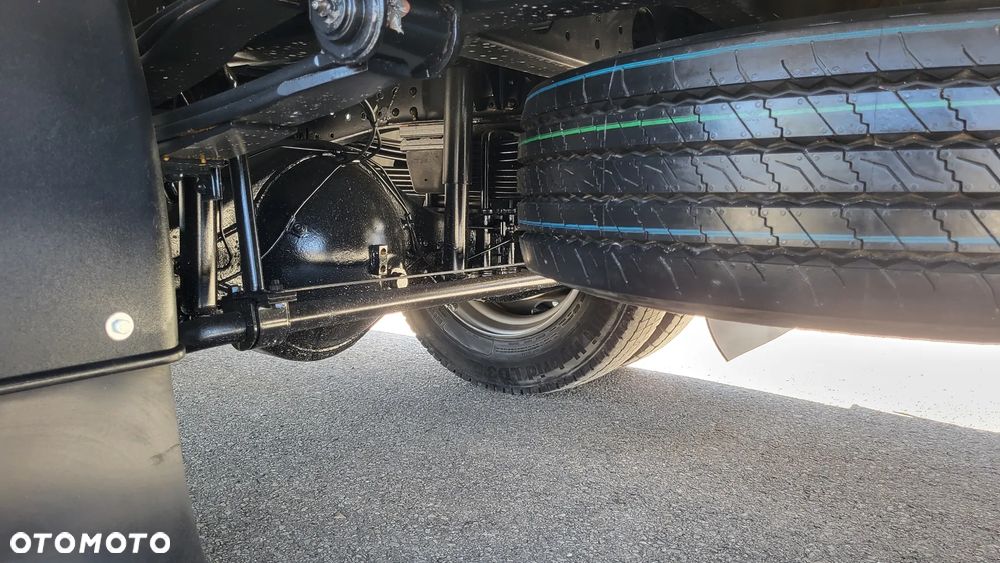 Mitsubishi Canter Fuso /Chłodnia/Mroźnia/kontener/ Izoterma/ Agregat Thermo King 450 e / Winda DHOLLANDIA 1500 KG / Mały przebieg tylko 91 tys Polski Salon ! - 15