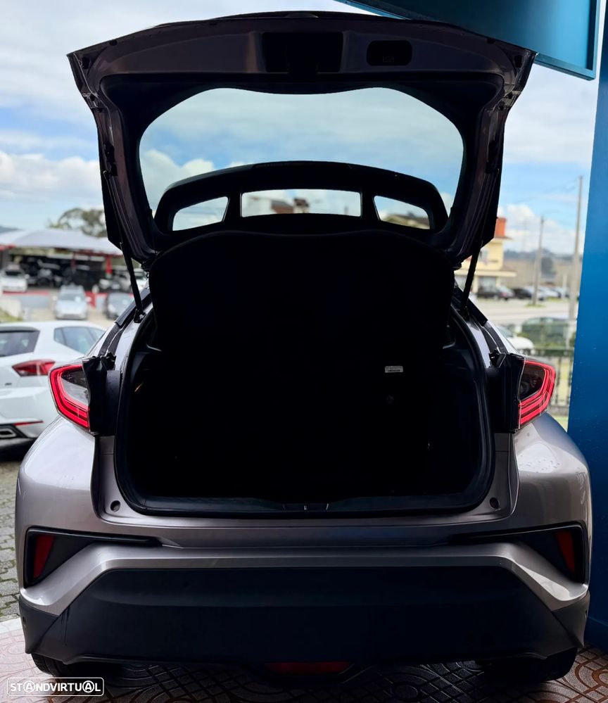 Toyota C-HR 1.8 Hybrid Exclusive - 24