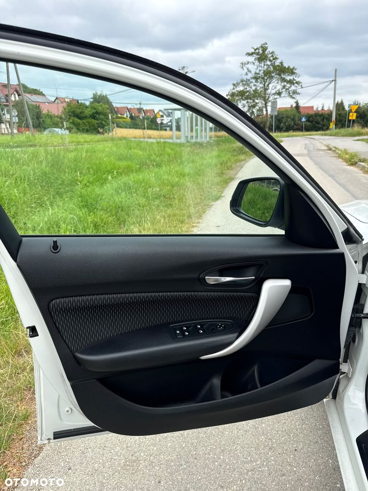 BMW Seria 1 116d - 11