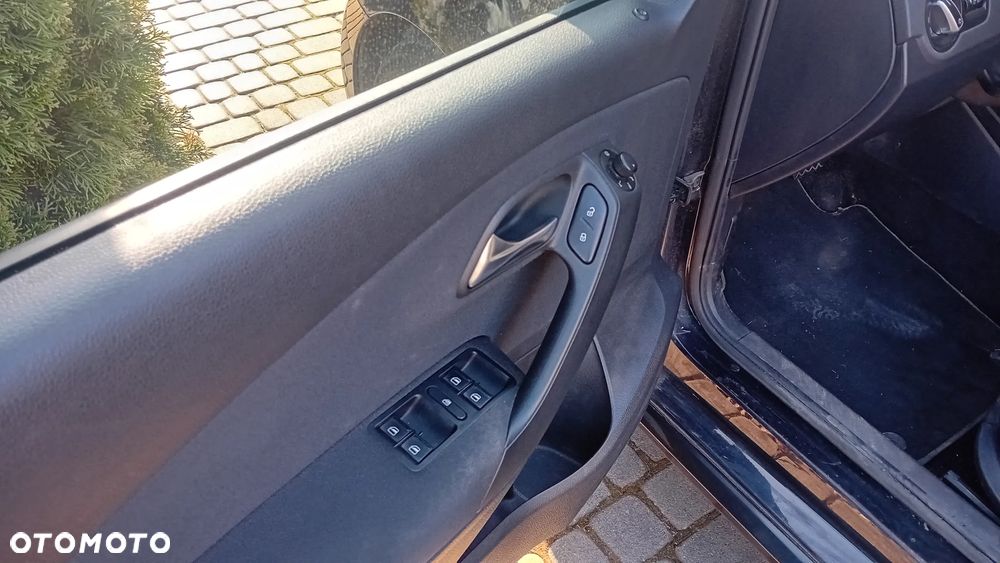 Volkswagen Polo 1.2 TSI Highline DSG - 16