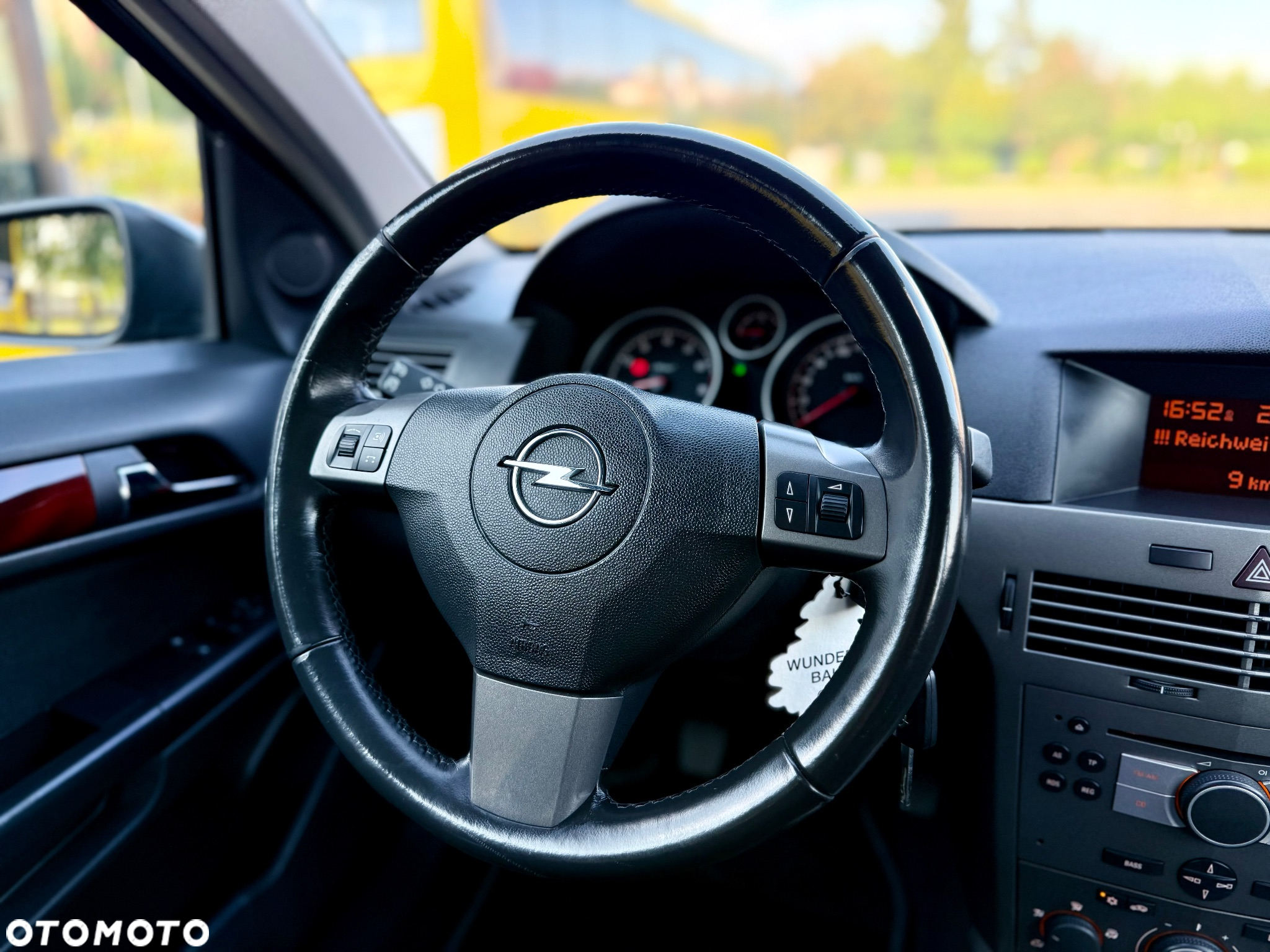 Opel Astra II 1.8 Elegance - 10
