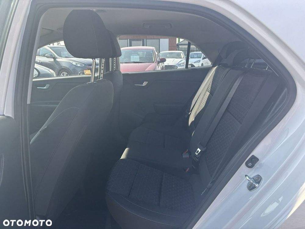 Kia Rio - 29