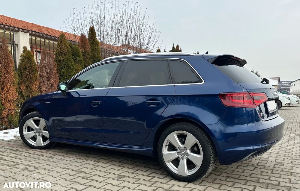 Audi A3 ack 1.4 TFSI Stronic Ambiente - 3