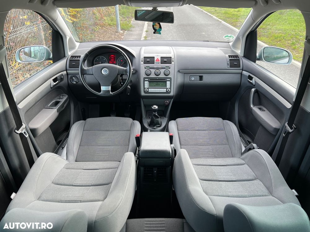 Volkswagen Touran 2.0 TDI DPF Comfortline - 8