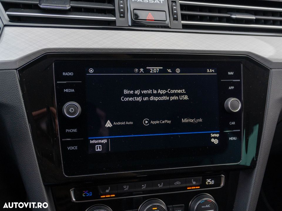 Volkswagen Passat - 23