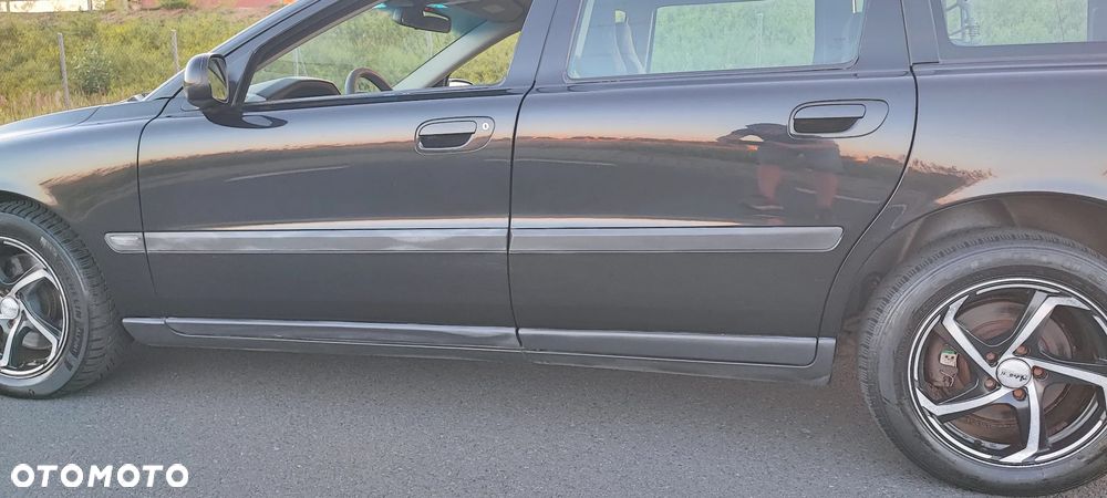 Volvo V70 2.4 D Black Edition - 22