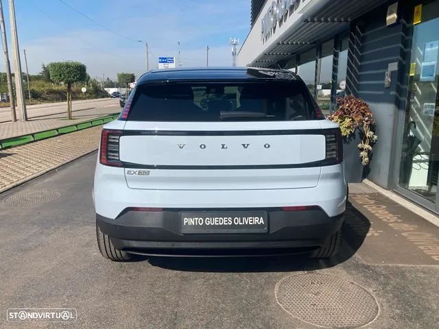 Volvo EX30 69 kWh Single Motor Extended Range Core - 6