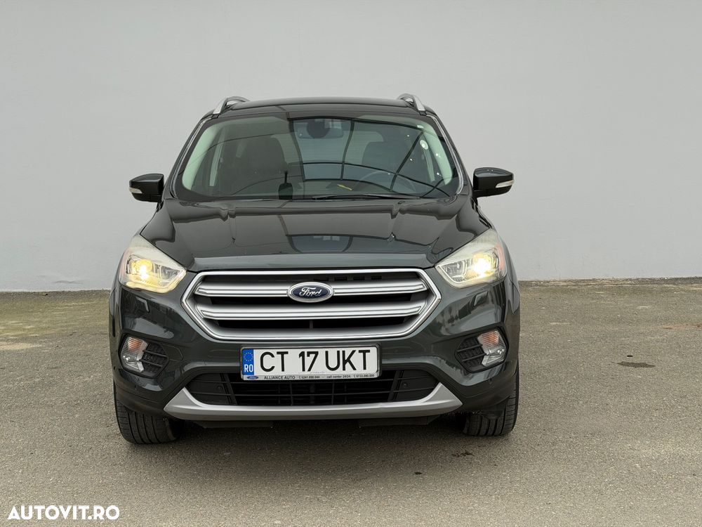 Ford Kuga 2.0 TDCi Powershift 4WD Titanium - 2